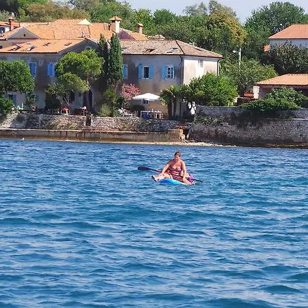 Henc Novigrad Istria