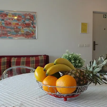 Henc Novigrad (Istria)