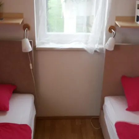 Henc * Novigrad Istria