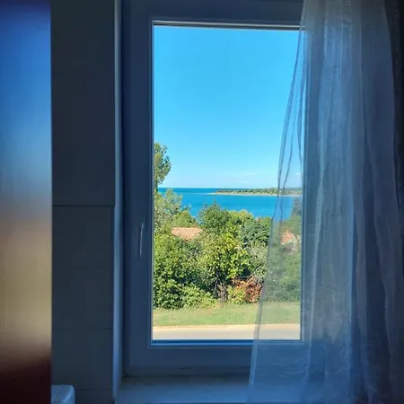 Henc * Novigrad Istria