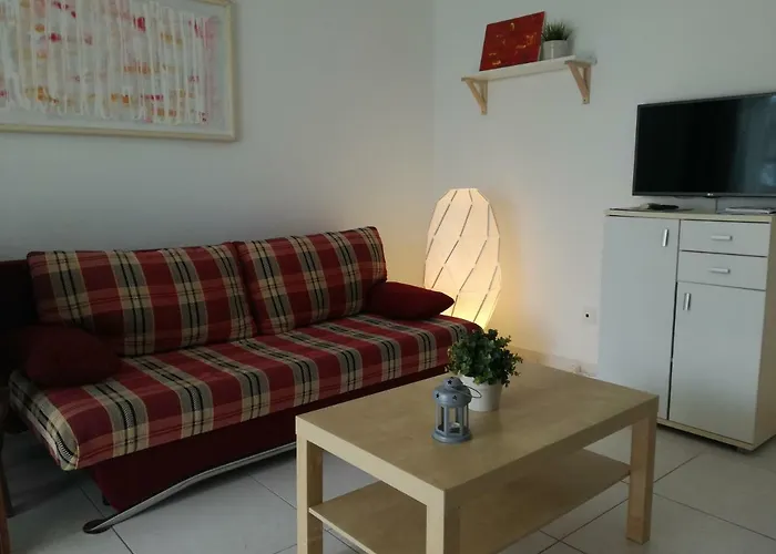 Henc * Novigrad (Istria)