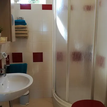 Апартаменты Henc Новиград