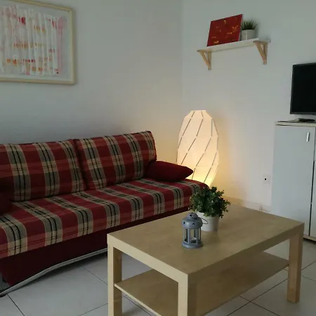 Henc * Новиград